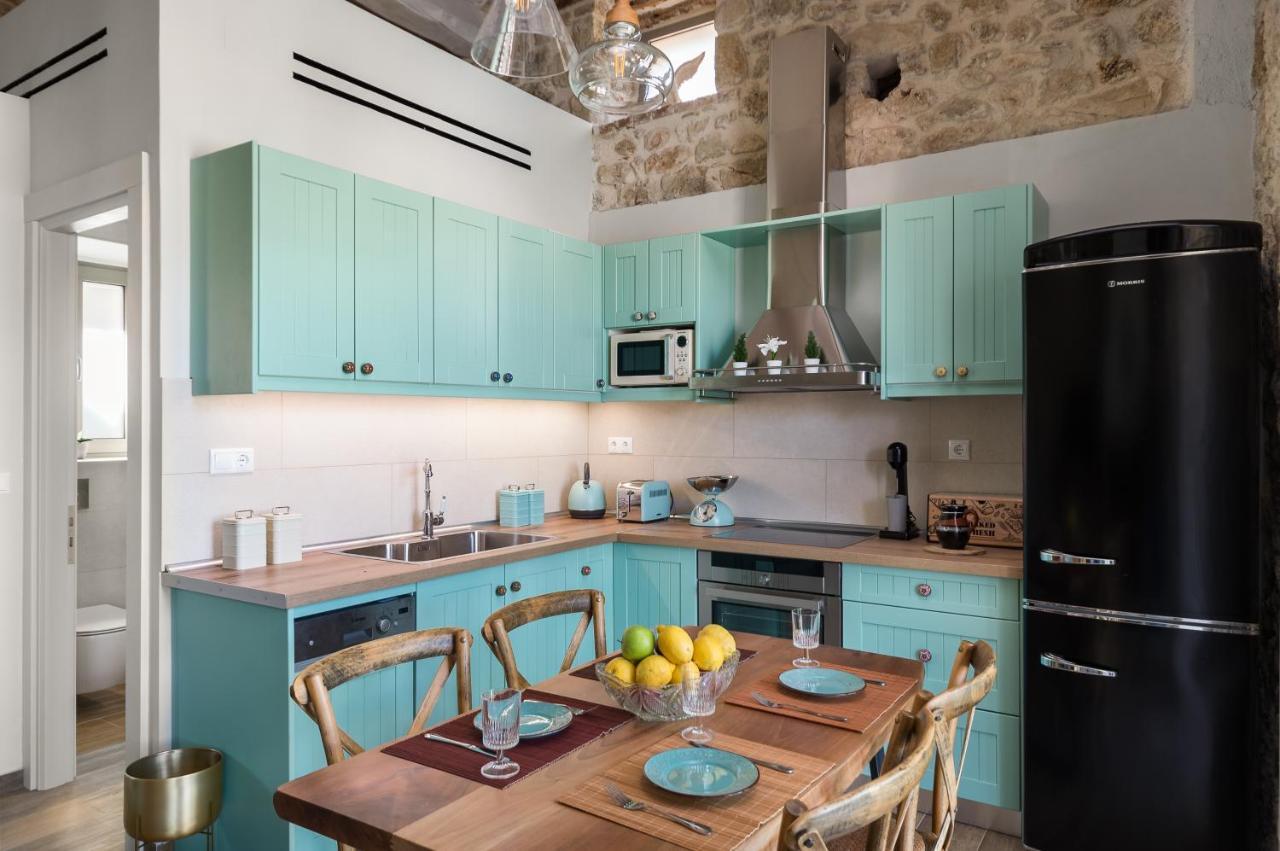 Amelia & Nicholas Stone Houses Doukades Екстер'єр фото