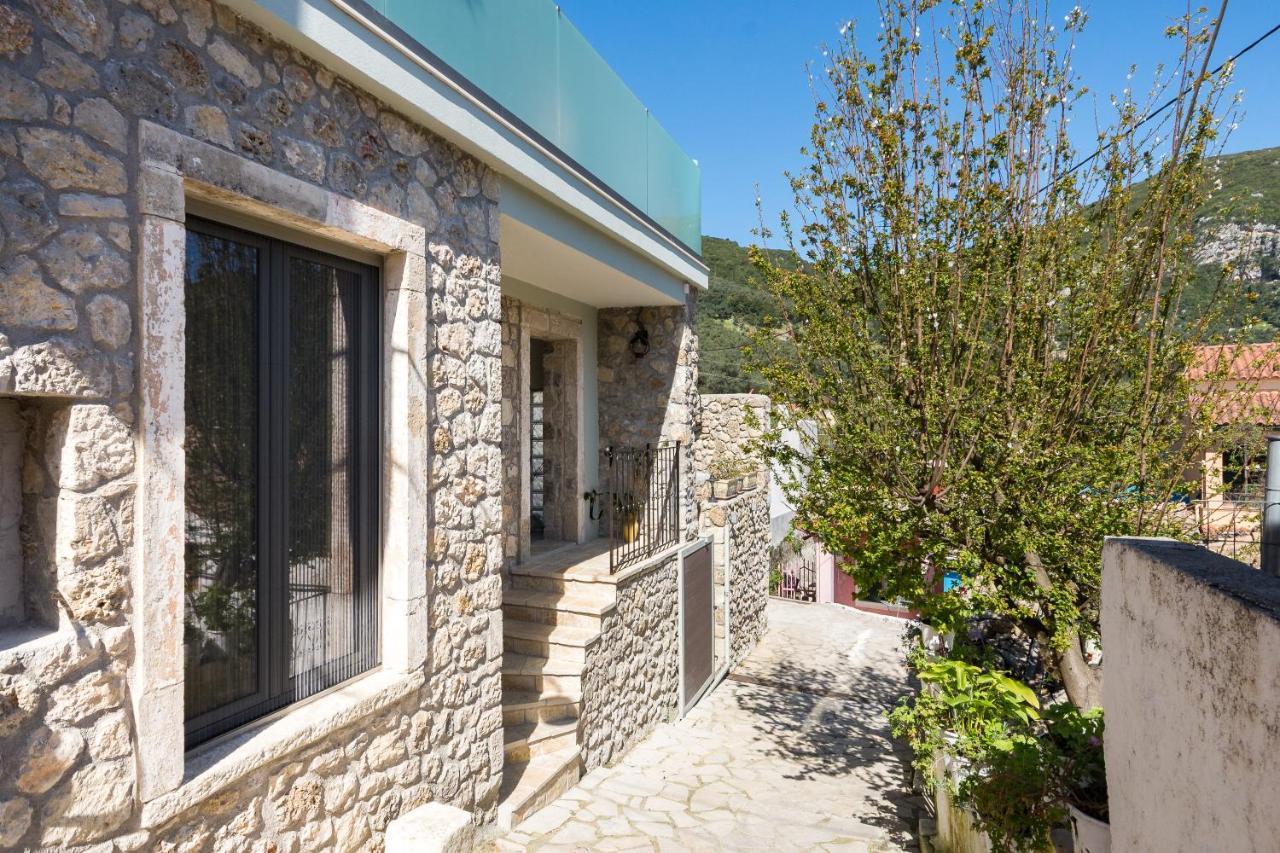 Amelia & Nicholas Stone Houses Doukades Екстер'єр фото