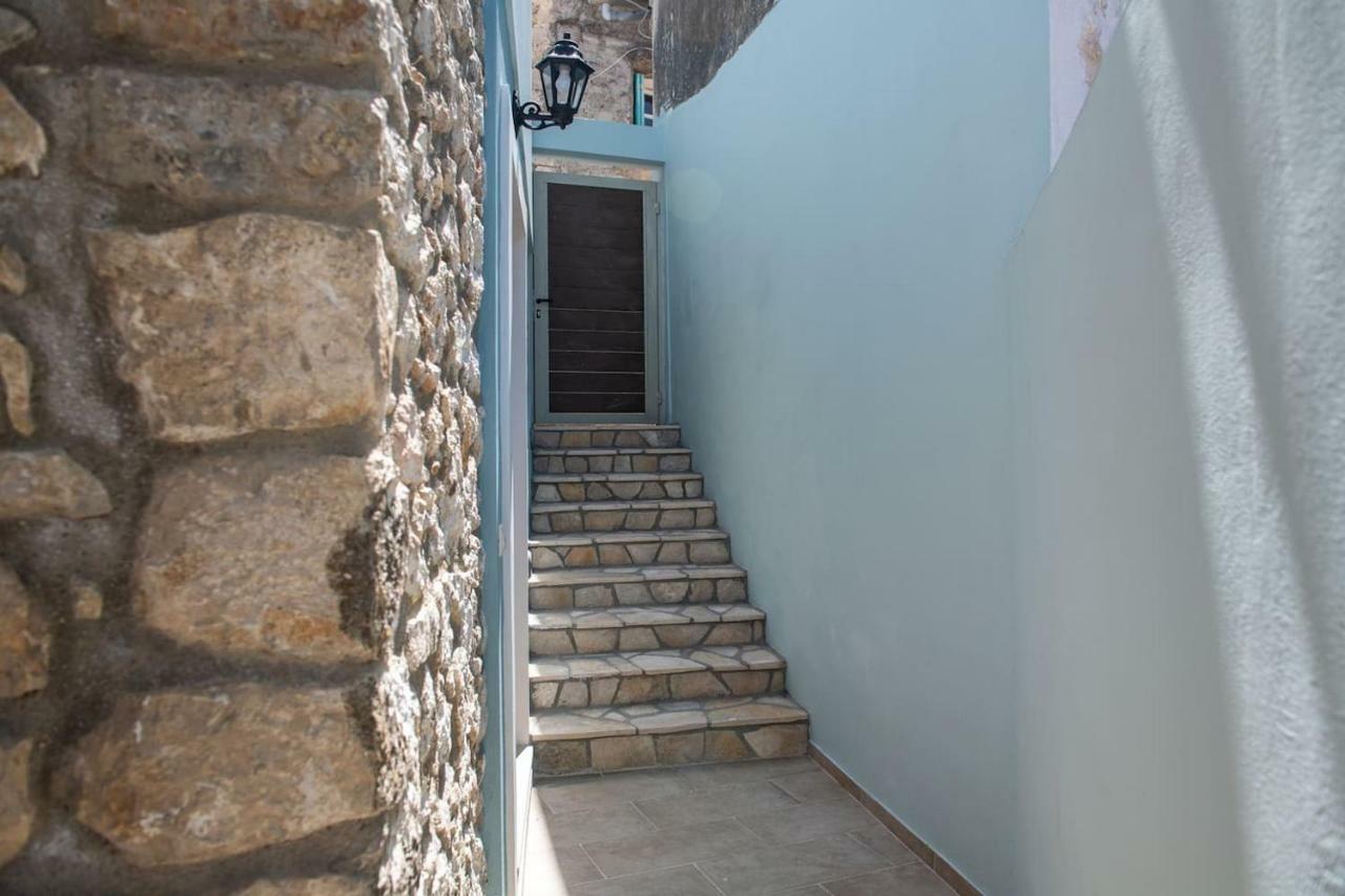 Amelia & Nicholas Stone Houses Doukades Екстер'єр фото