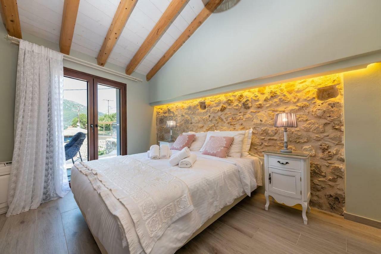 Amelia & Nicholas Stone Houses Doukades Екстер'єр фото